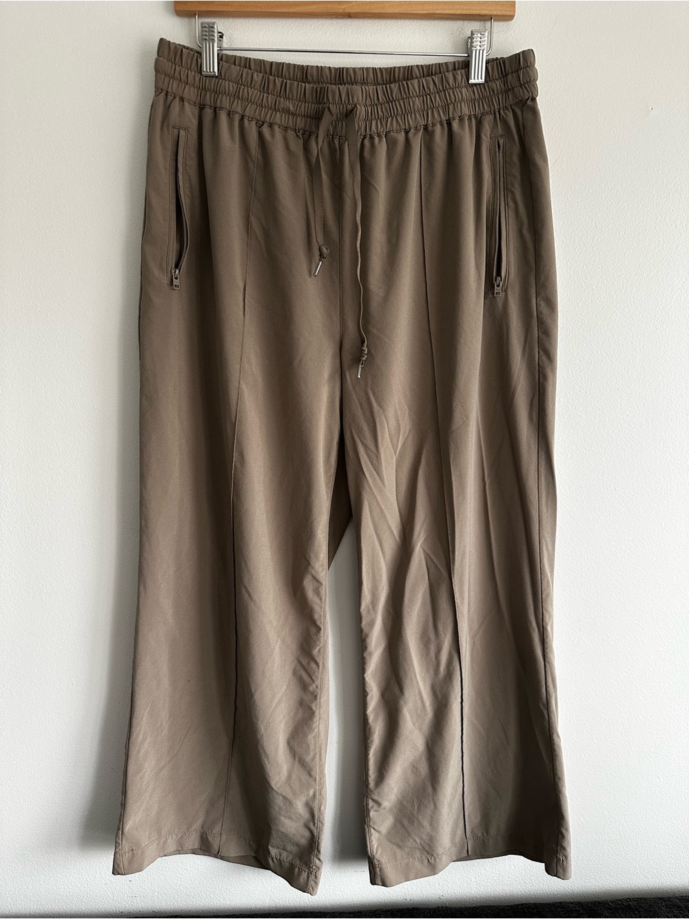 TNA Wide-Leg Drawstring Joggers - Light Brown Tan XL - Picture 2 of 8